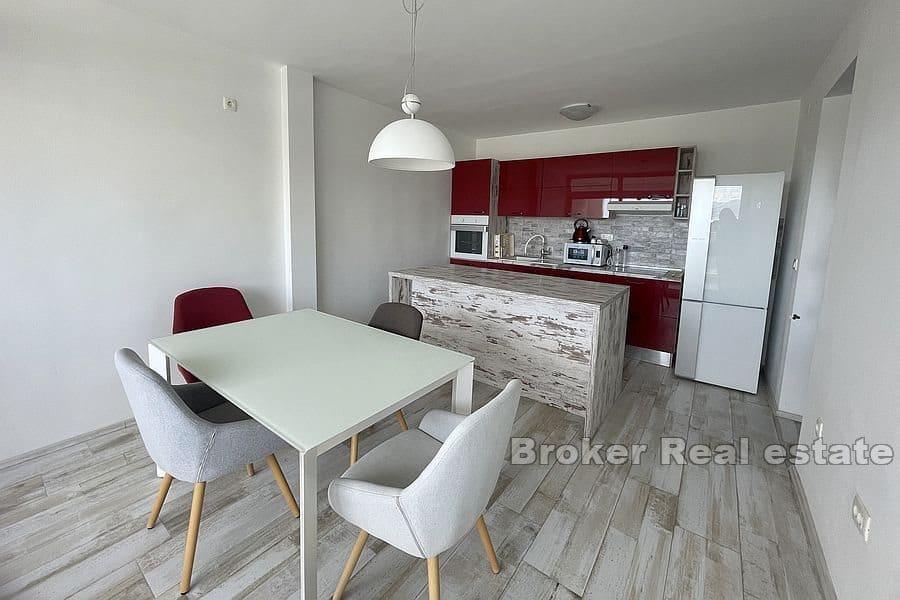 Трстеник, просторная двухкомнатная квартира