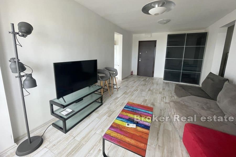 Трстеник, просторная двухкомнатная квартира