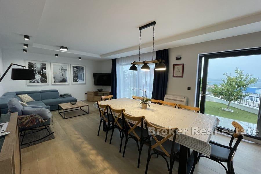 Villa moderne avec vue mer