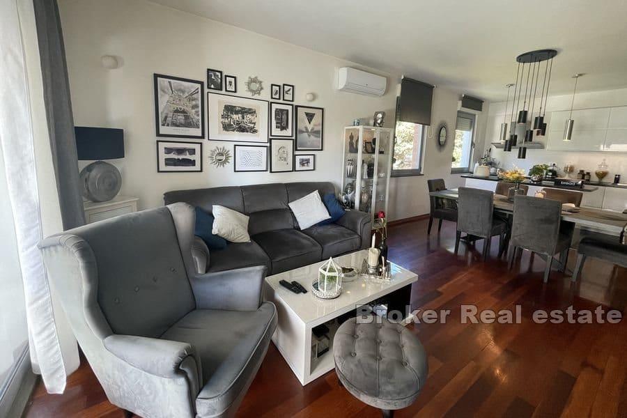 Žnjan, luksuriøs leilighet med flott beliggenhet