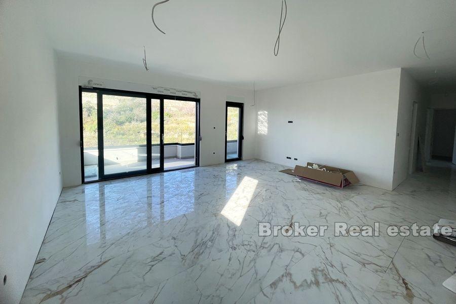 Žnjan, Luxurious three-bedroom apartment in a new building