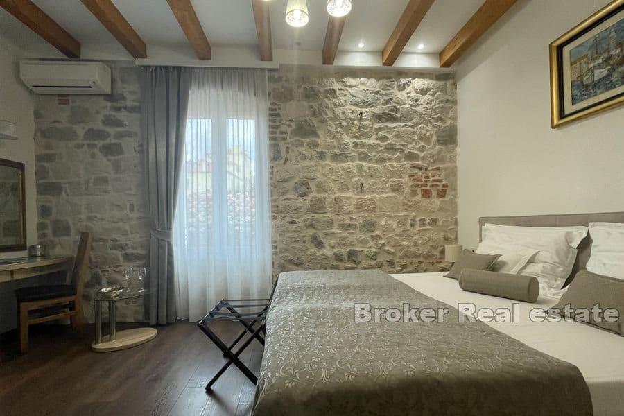Apartman s četiri jedinice