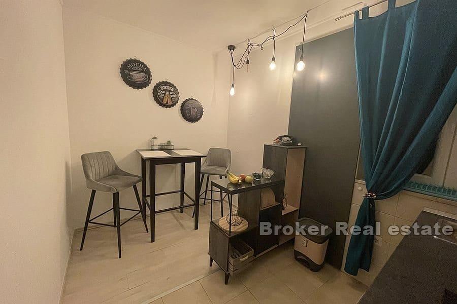 Apartment with three units