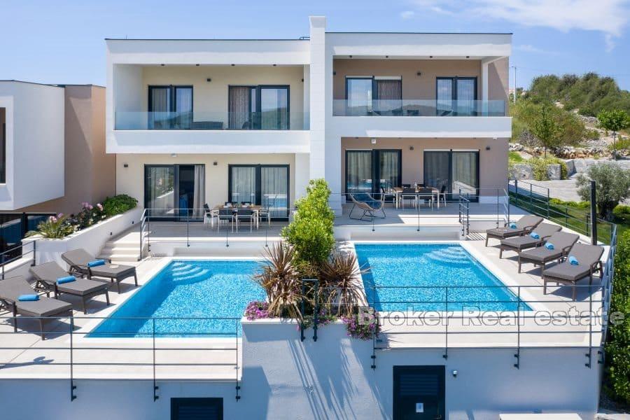 Luxury villas with sea view