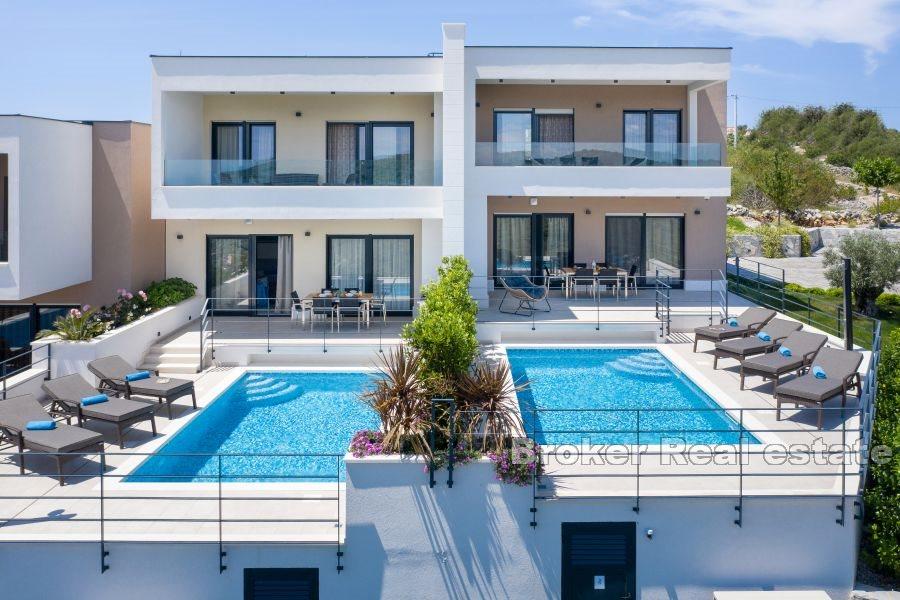 Villas de luxe avec vue sur la mer