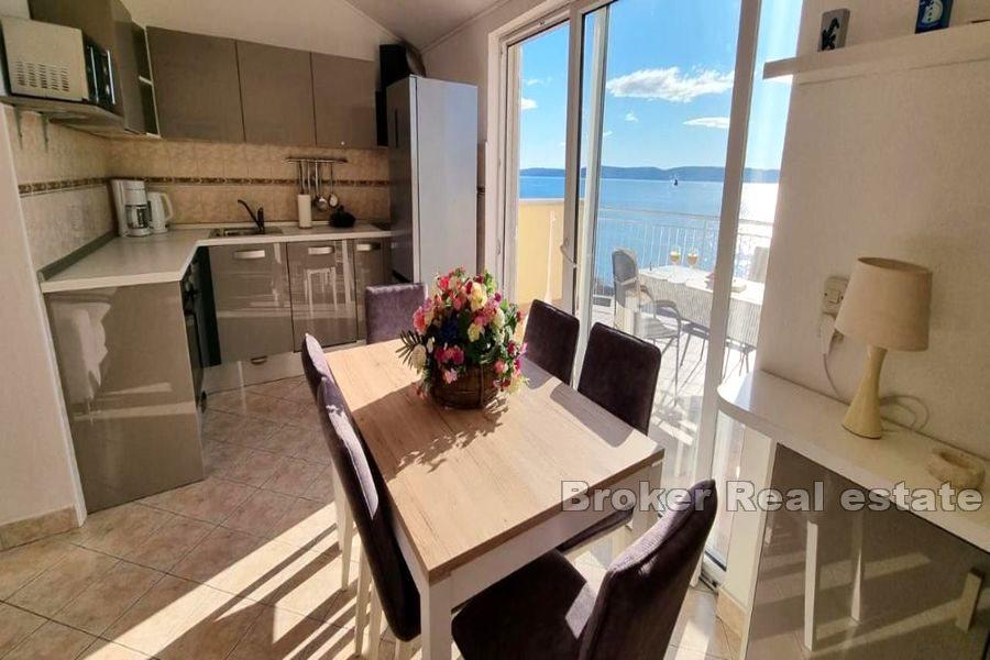 Apartmanska kuća s pogledom na more i otoke