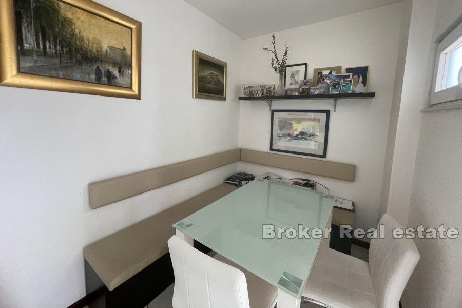 Spinut, apartament z trzema sypialniami i widokiem na morze
