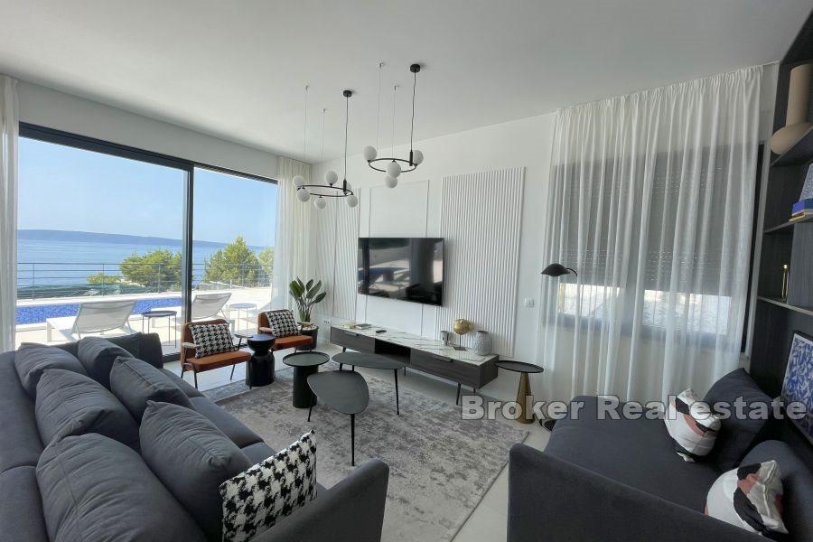 Luxury villa with a panoramic view of the sea