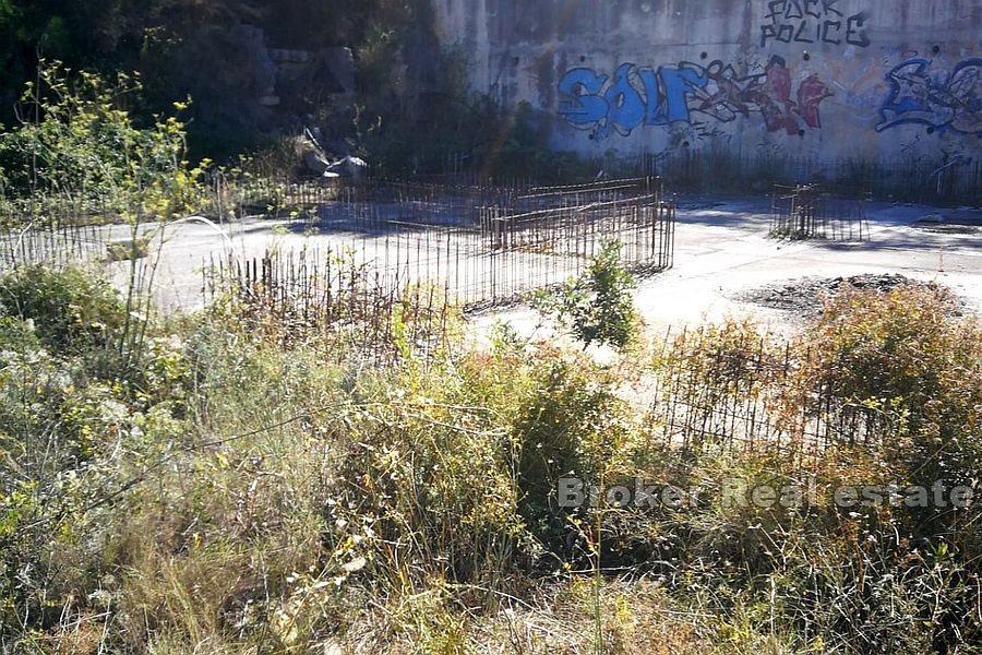 Terreno edificabile con vista mare