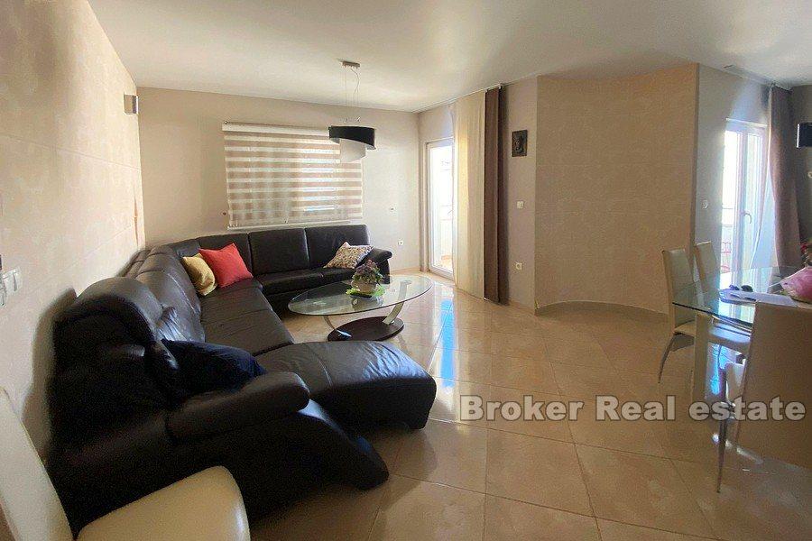 Modernly decorated, spacious apartment