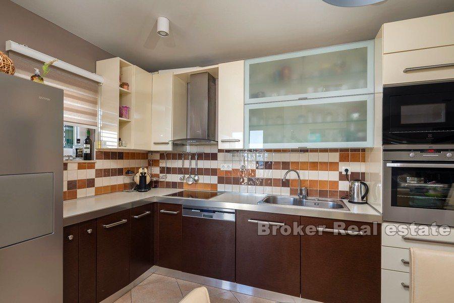 Modernly decorated, spacious apartment