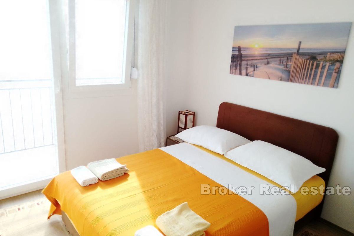 Unique real estate first row to the sea