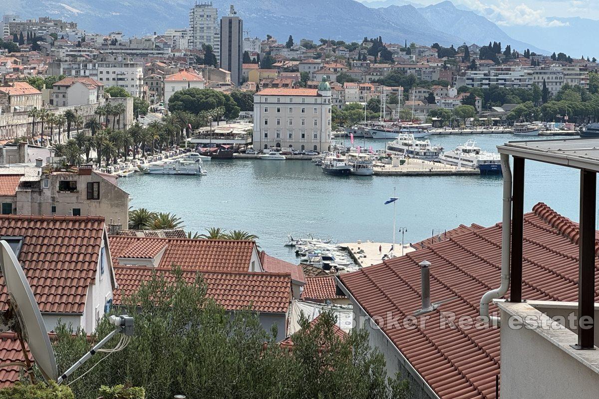 001-2036-102-Split-center-Charming-house-with-sea-view-for-sale