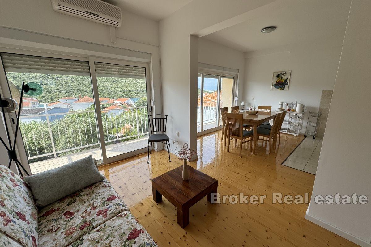 Apartmanska kuća na mirnoj lokaciji