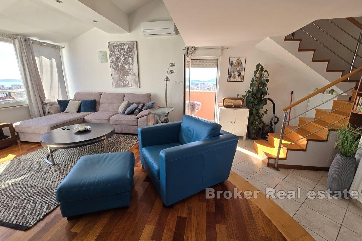 En vacker solig lägenhet med havsutsikt