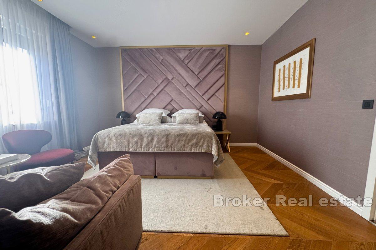 Apartment with three separate units