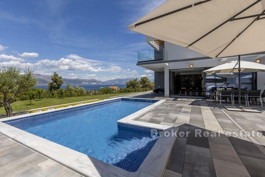 Luxury villa with open sea view