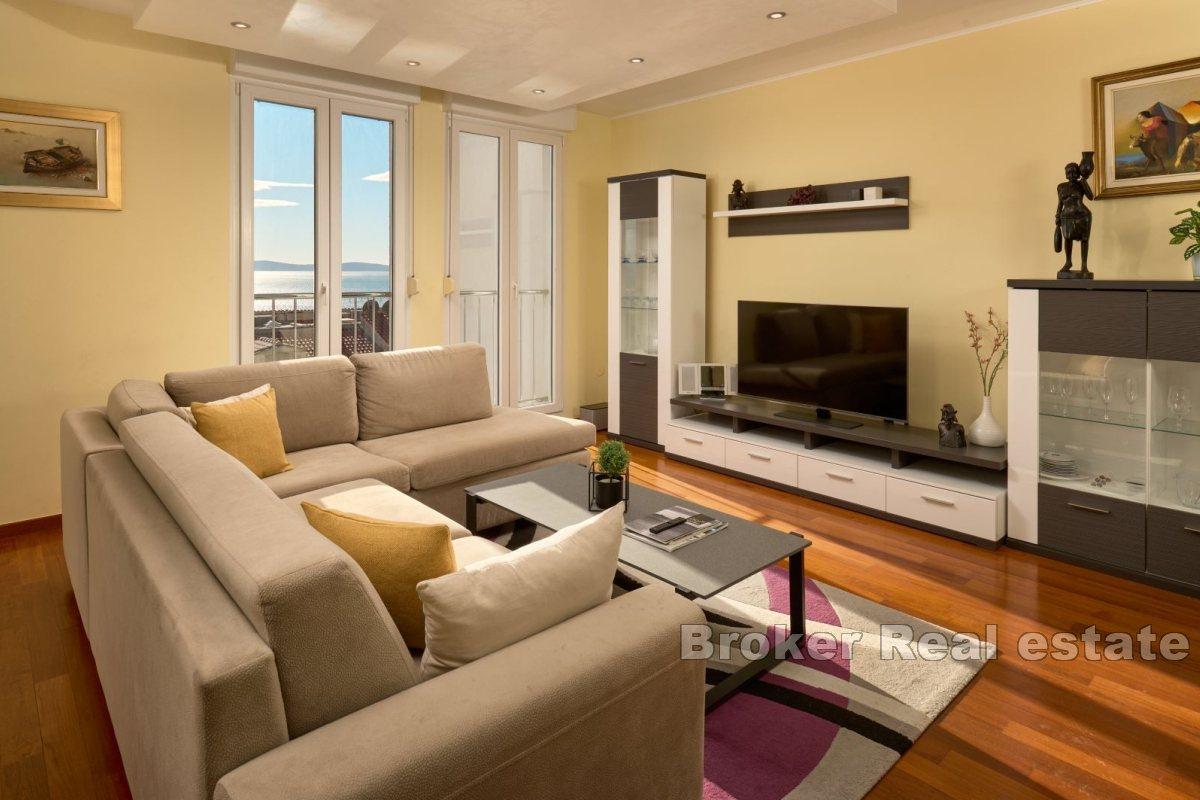 Predivan trosobni apartman s pogledom na more