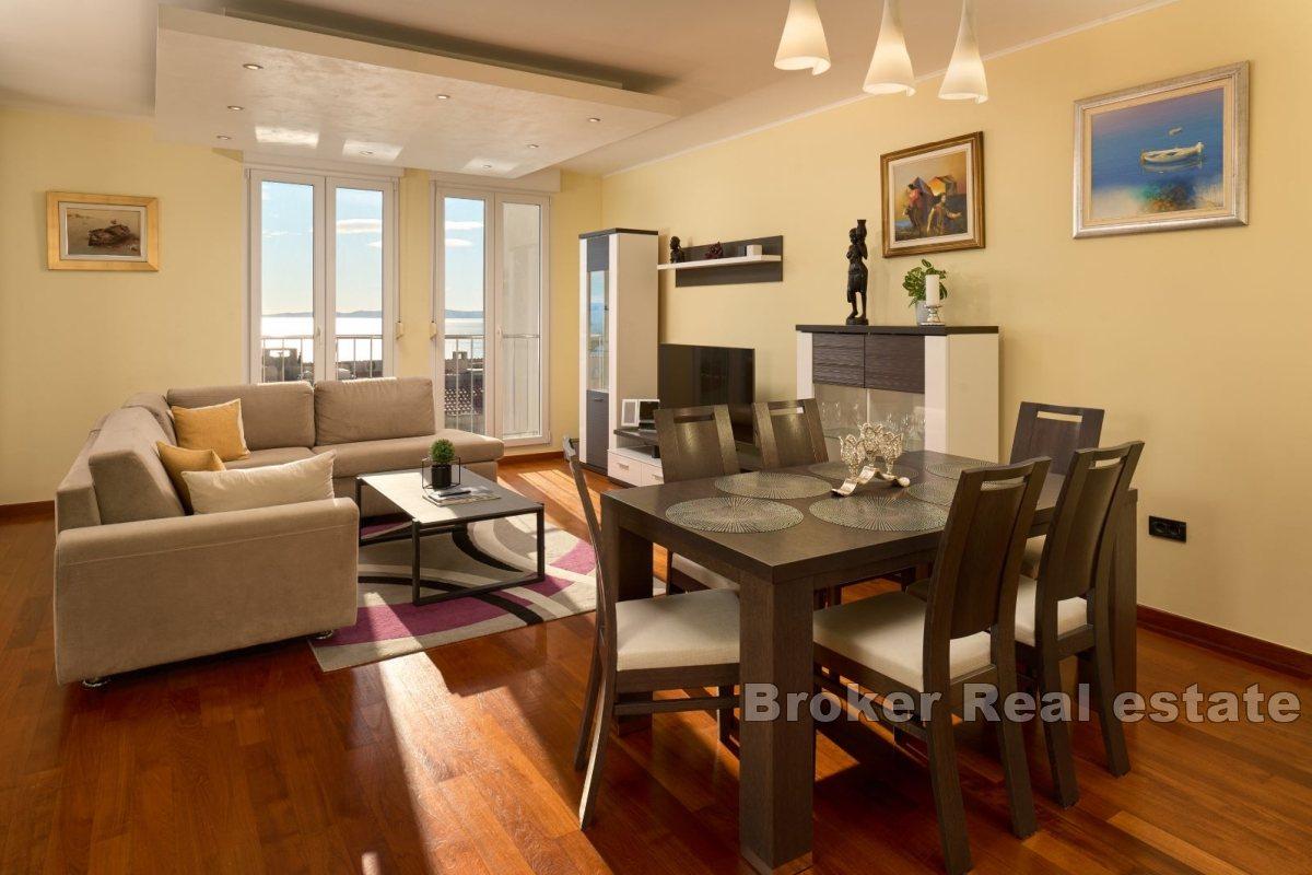 Predivan trosobni apartman s pogledom na more