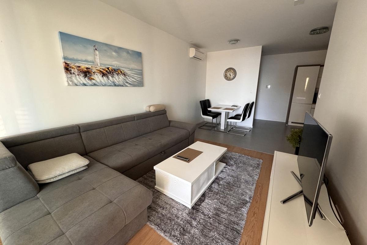 001-2036-128-Split-Znjan-Modern-apartment-for-rent