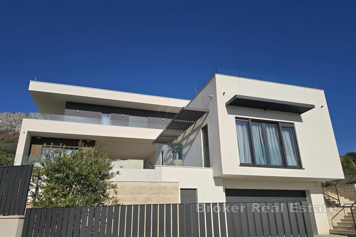 Luxusvilla mit Meerblick