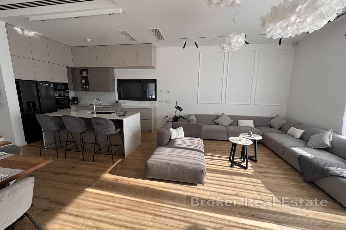 Luxusvilla mit Meerblick