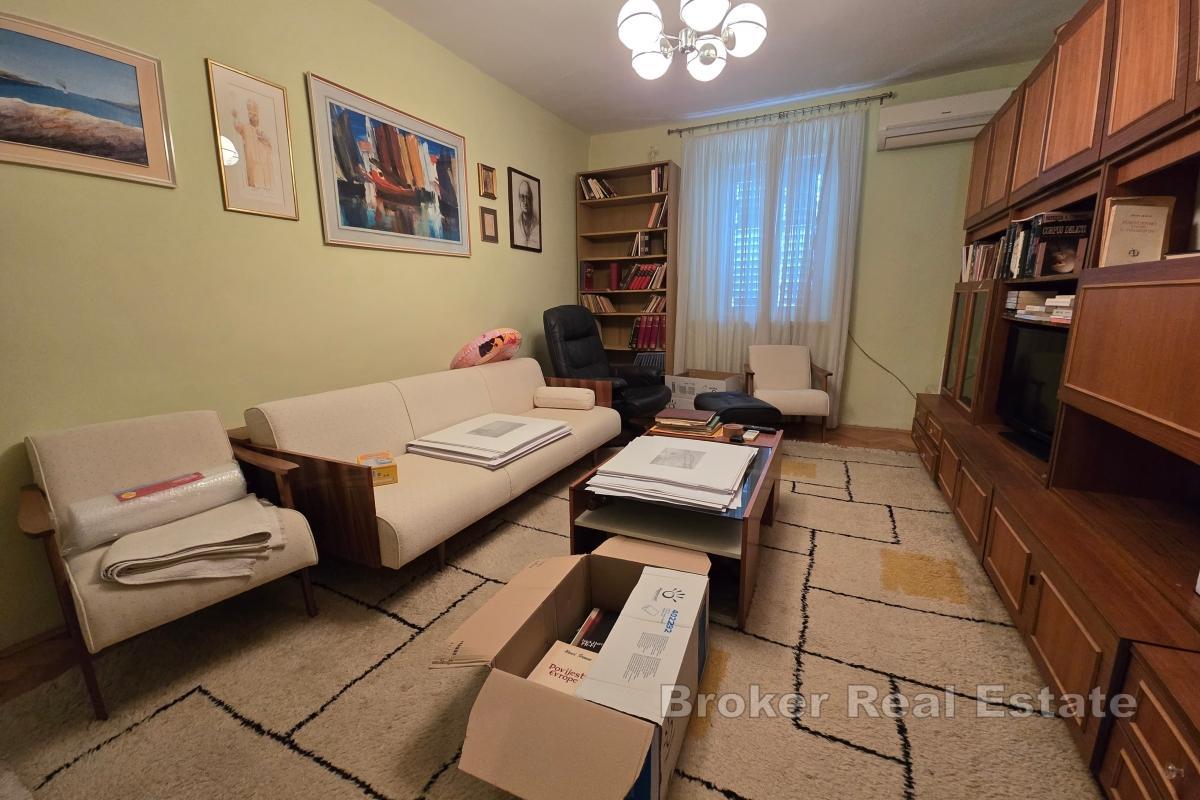 Stan s jedinstvenim pogledom, Split