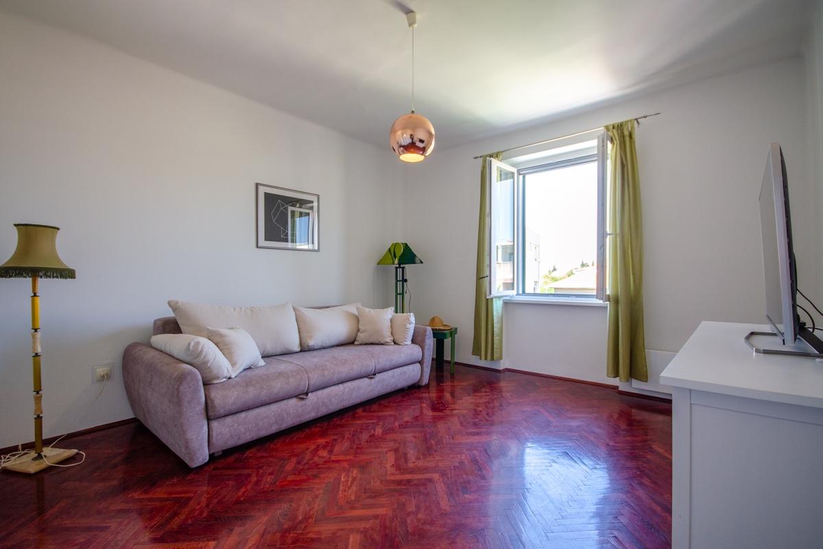 001-2036-134-Split-Center-Two-bedroom-apartment-for-long-term-rent