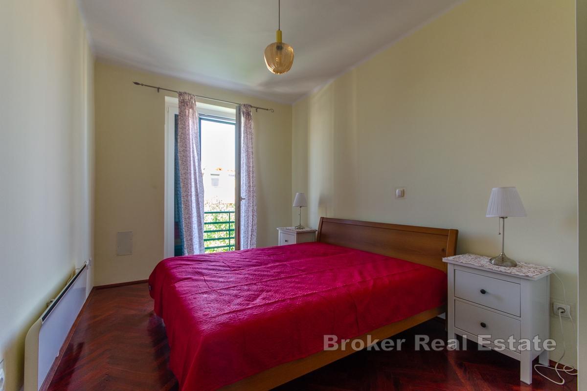 Zwei-Zimmer-Wohnung mit Parkplatz im Zentrum