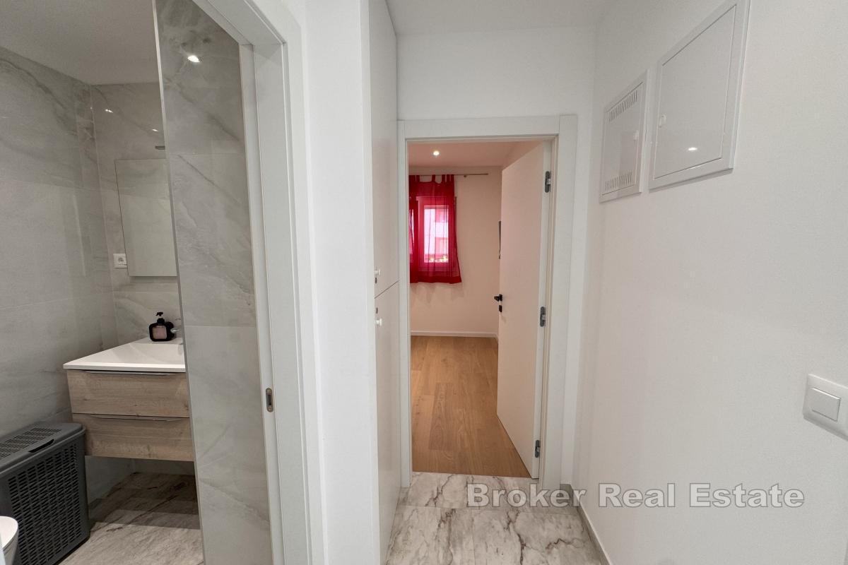 Nowoczesna przestrzeń biurowa/apartament