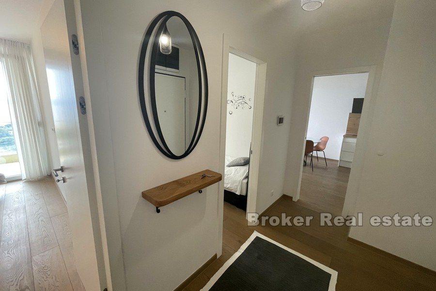 Trstenik, moderne to-roms leilighet