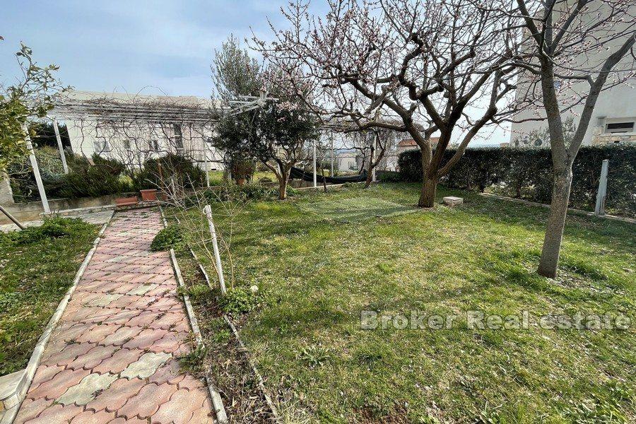 Casa in posizione tranquilla con vista sul mare