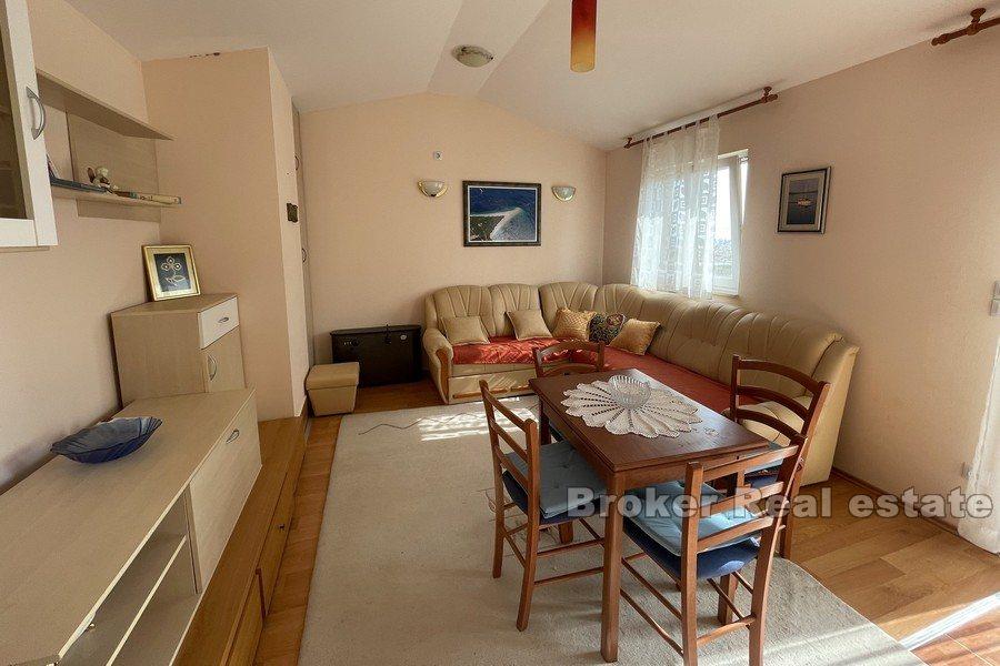 Casa in posizione tranquilla con vista sul mare