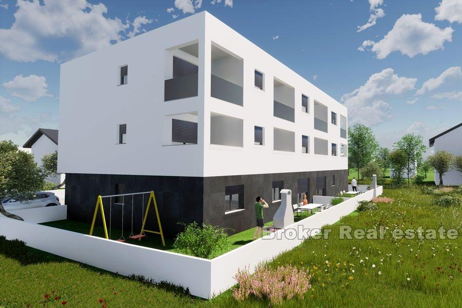 Apartments near sea, attractive location