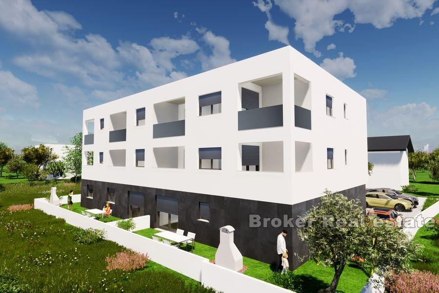Apartments near sea, attractive location