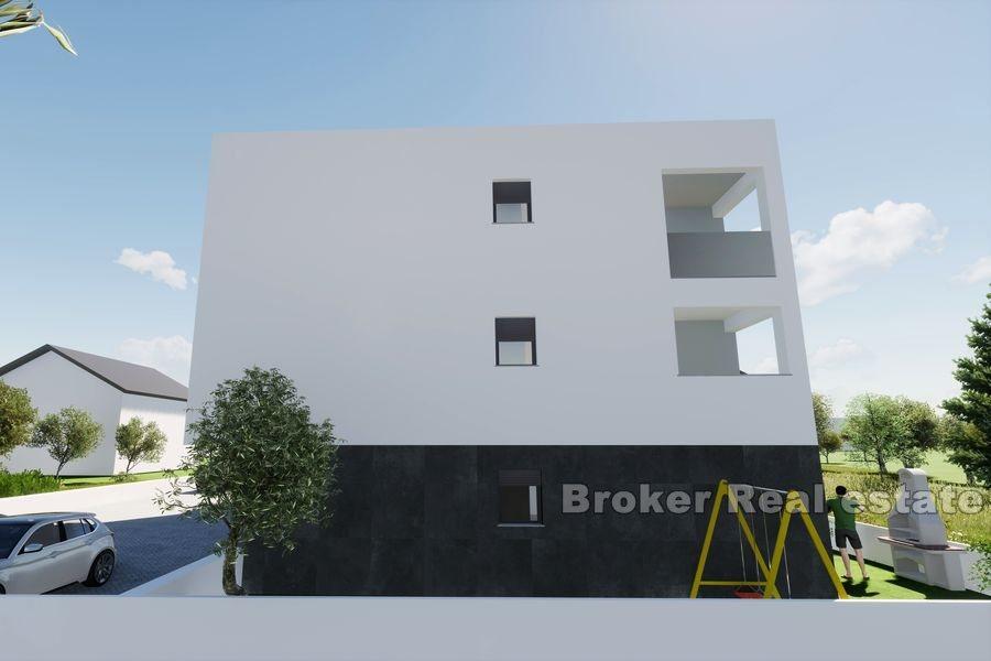 Apartments near sea, attractive location