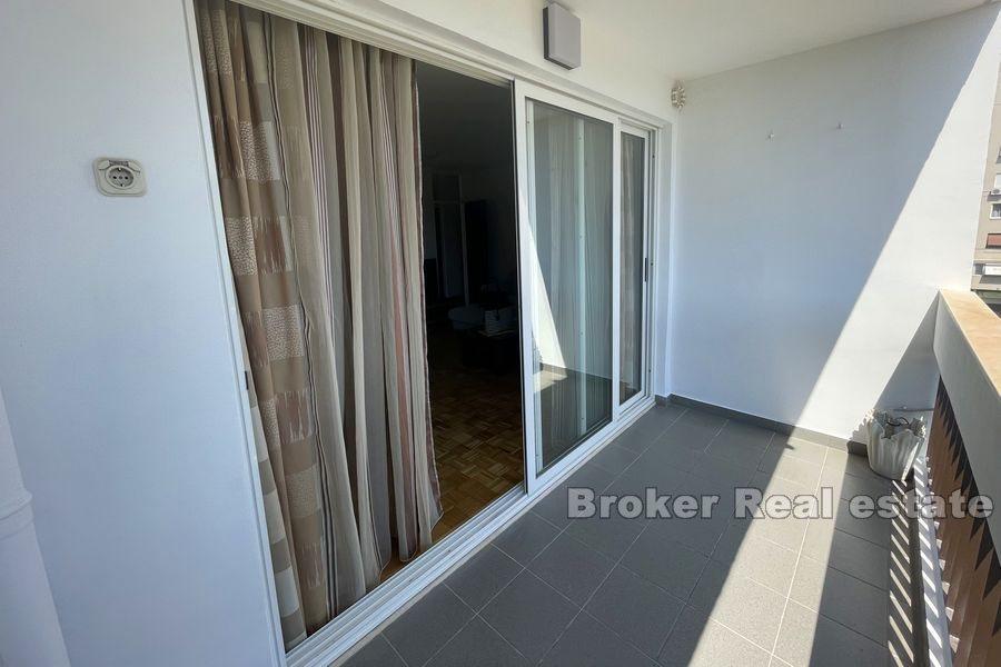 Blatine, spacious two bedroom apartment