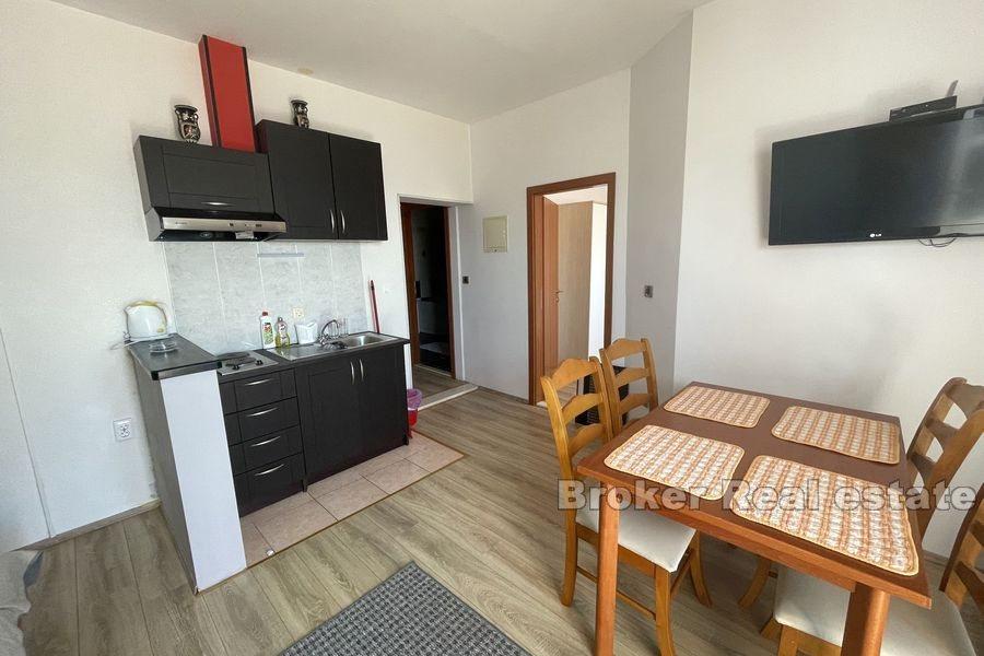 Kaskadehus hus i første rad til sjøen