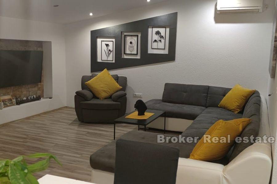 Nowo wyremontowany apartament z czterema sypialniami