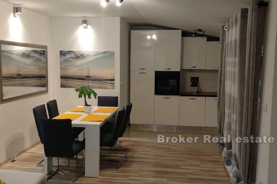 Nowo wyremontowany apartament z czterema sypialniami