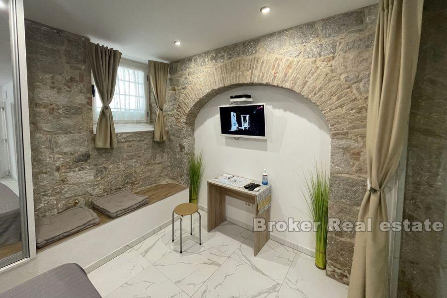 Monolocale in casa in pietra