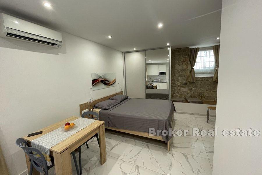 Monolocale in casa in pietra