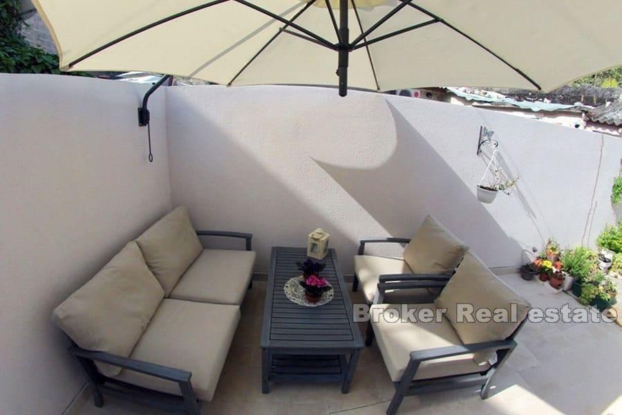 Varos, studio apartment
