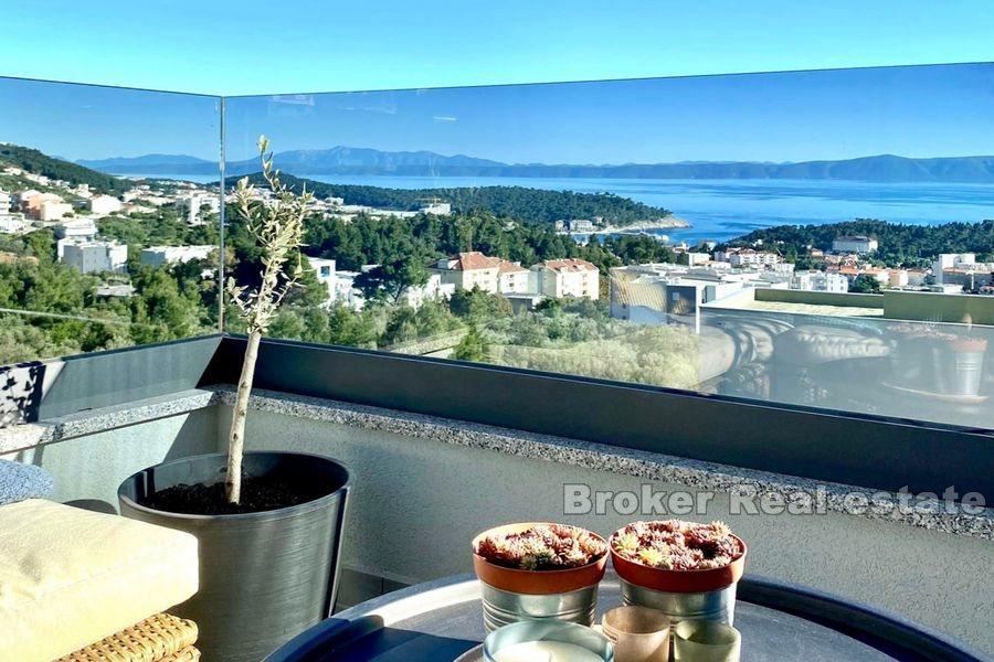 Luxurious three bedroom apartment
