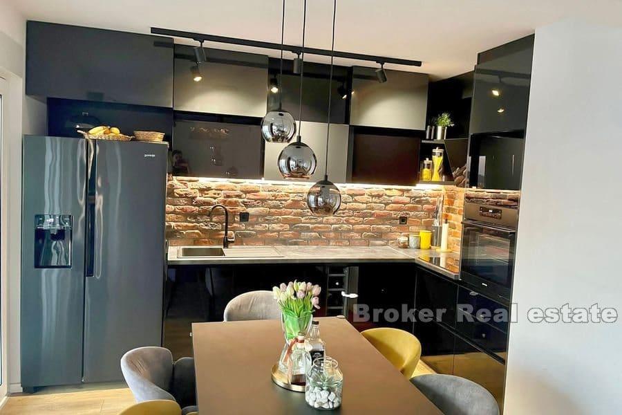 Роскошная трехкомнатная квартира