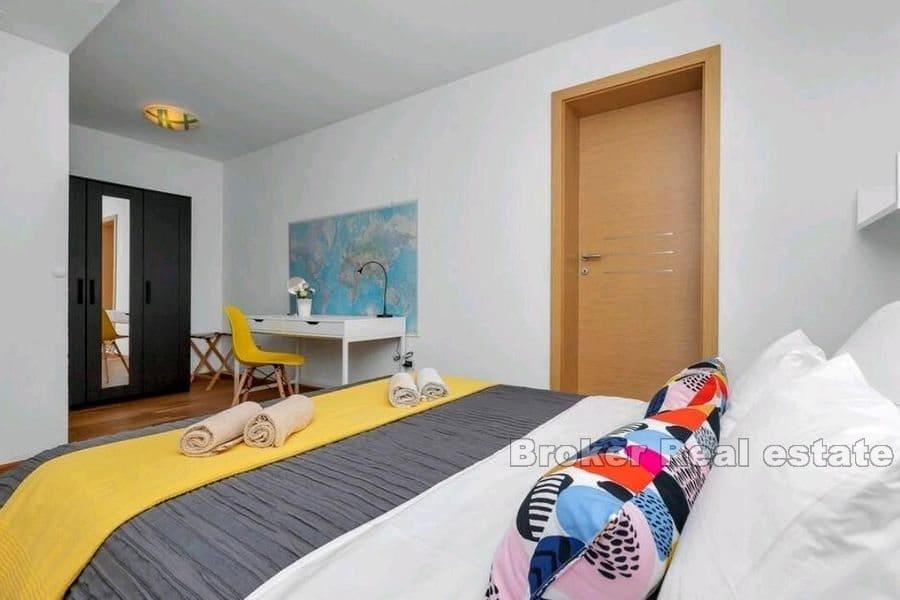 Przestronny apartament trzypokojowy z widokiem na morze