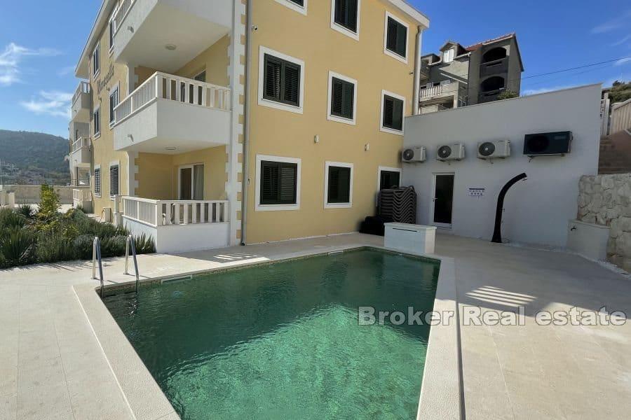 Mehrfamilienhaus mit Meerblick