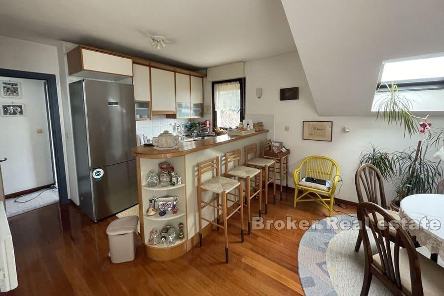 Meje, przestronny, trzypokojowy apartament z widokiem na morze