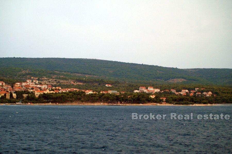 Spacious building plot