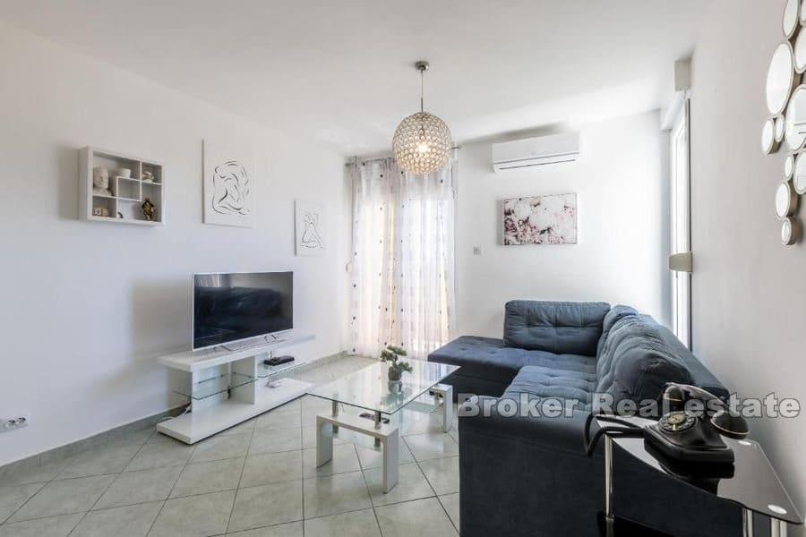 Mertojak, Appartement avec vue dégagée sur la mer